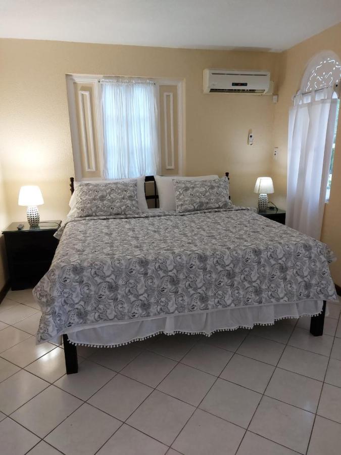 רנאוויי ביי Cozy Villa Escape מראה חיצוני תמונה